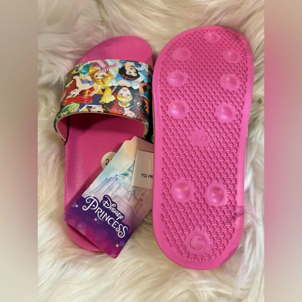 Disney Princess Slides Size 2/3